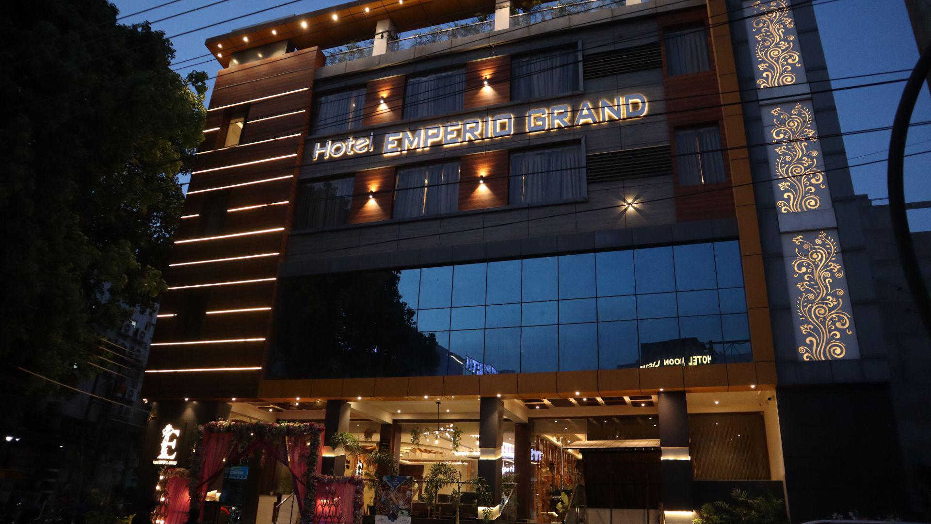 Hotel Emperio Grand & Banquet Hall